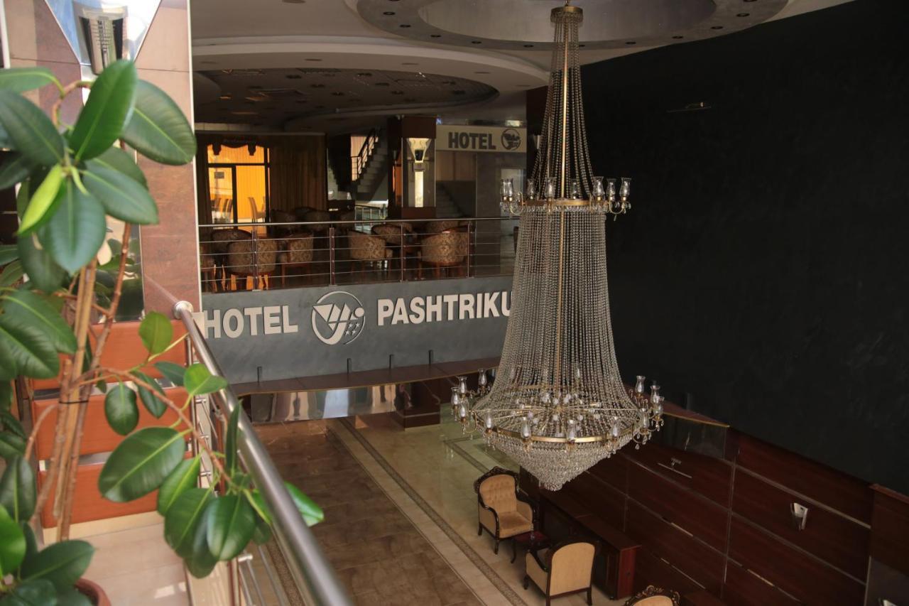 Hotel Pashtriku Gjakova Luaran gambar
