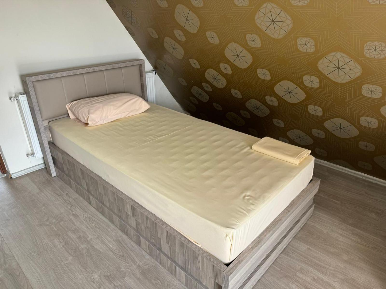 Hotel Pashtriku Gjakova Luaran gambar