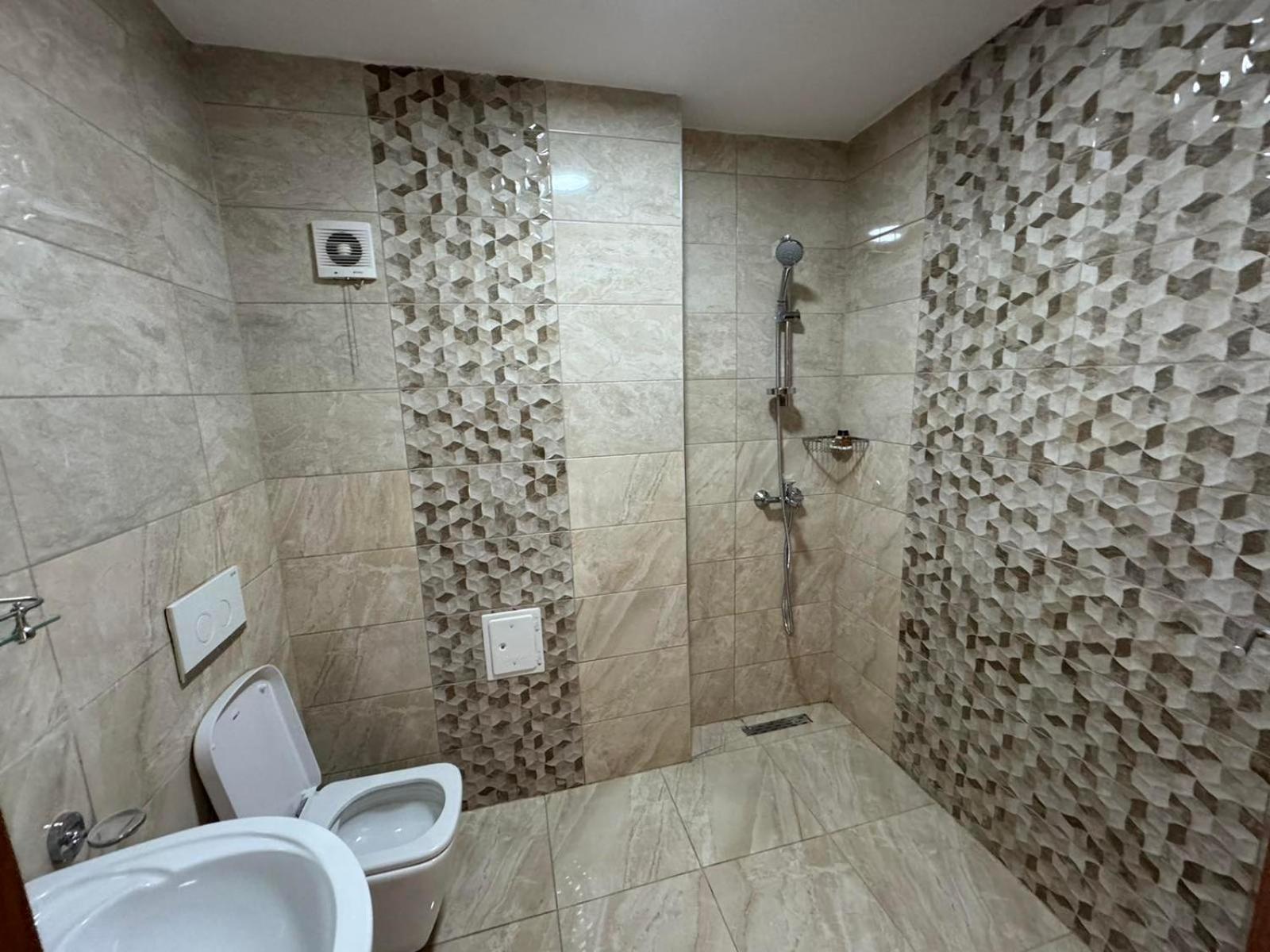 Hotel Pashtriku Gjakova Luaran gambar