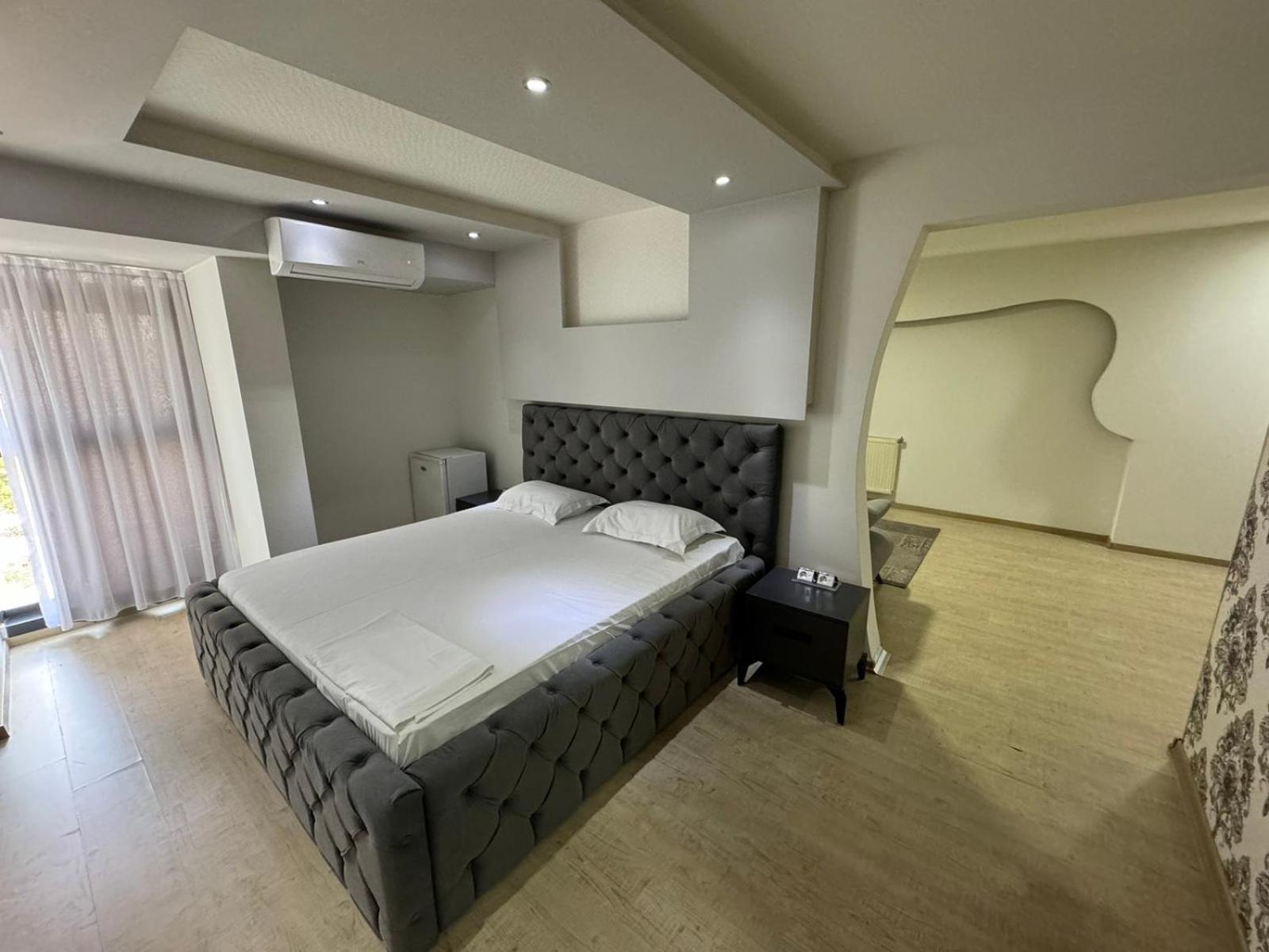 Hotel Pashtriku Gjakova Luaran gambar