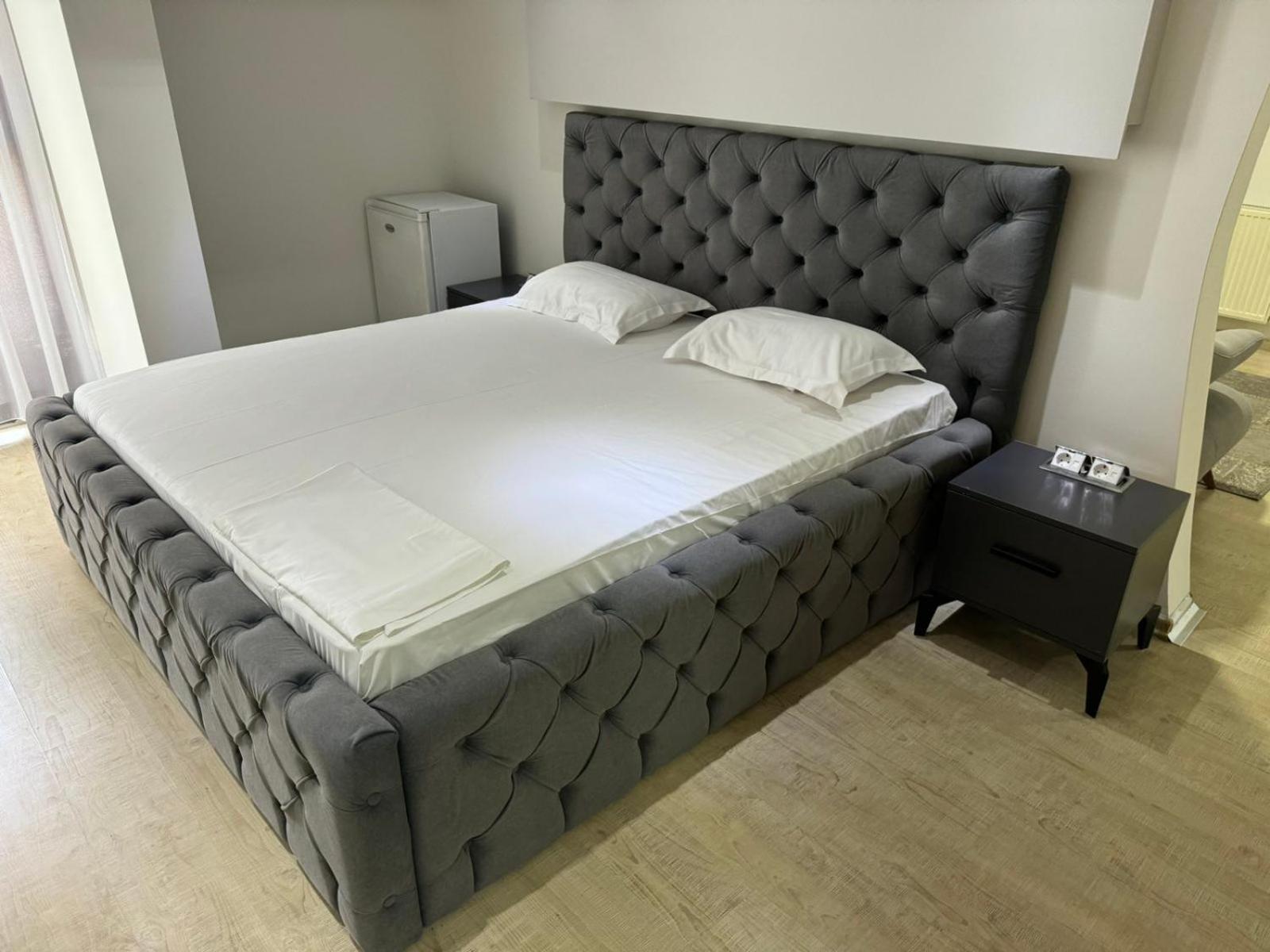 Hotel Pashtriku Gjakova Luaran gambar