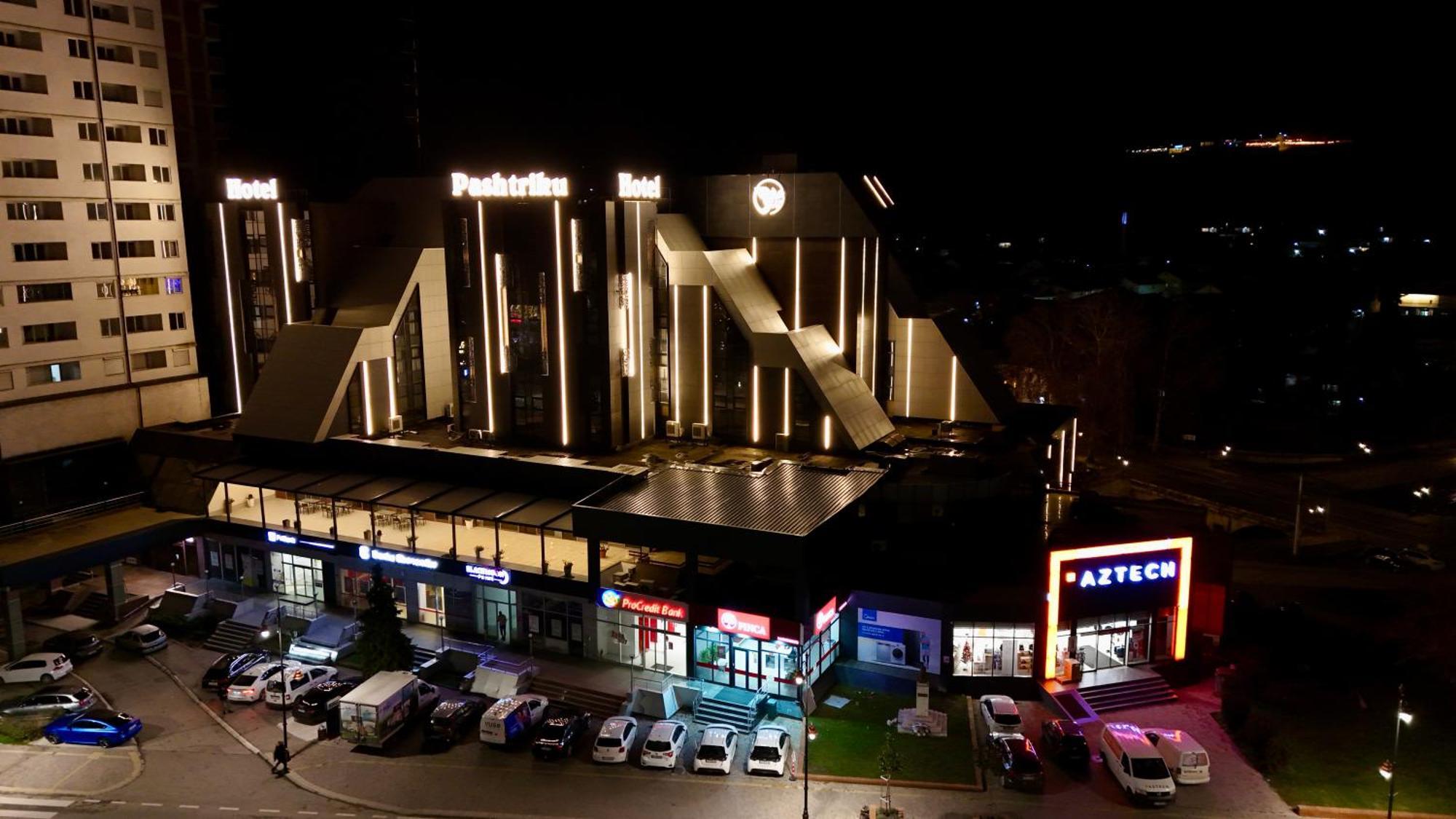 Hotel Pashtriku Gjakova Luaran gambar